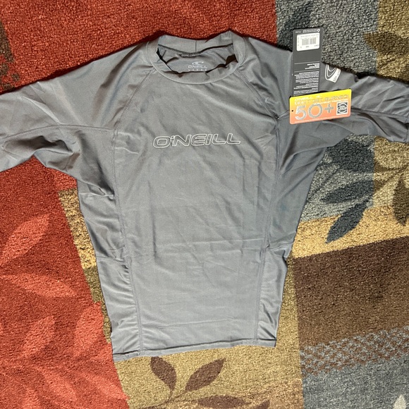 O'Neill Charcoal UV Protection Top - Picture 4 of 10